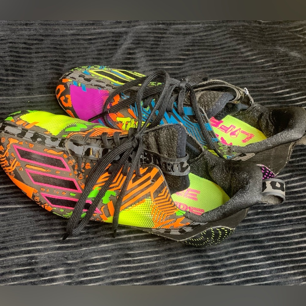 Adidas Men’s Football Cleats - Picture 2 of 7